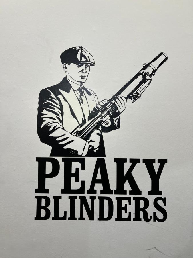 Peaky Blinders Apartment 5 Min Walk To Blackpool Tower Sleeps Up To 14 Экстерьер фото